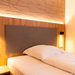 Zajazd Gaestehaus Korf Unkel