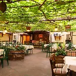 Zajazd Gaestehaus Korf 3*